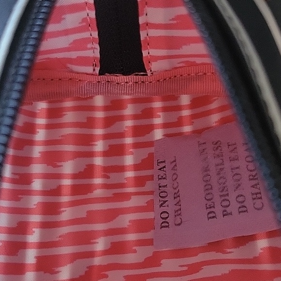 Stella & Dot Small Makeup Pouch - Picture 5 of 6